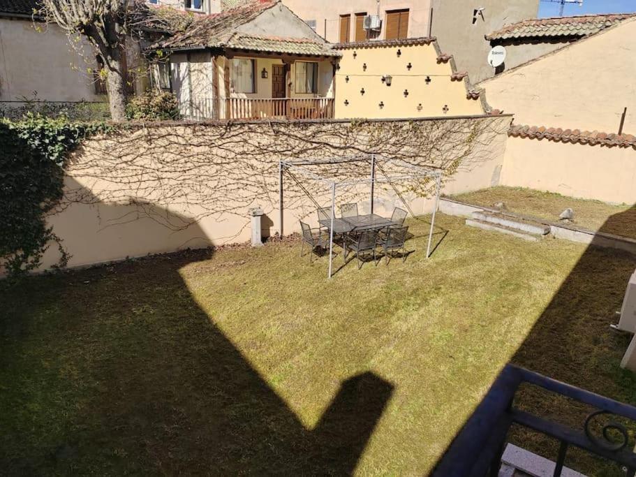 Villa Casa Bajo El Acueducto Con Plaza De Garaje Segovia Esterno foto