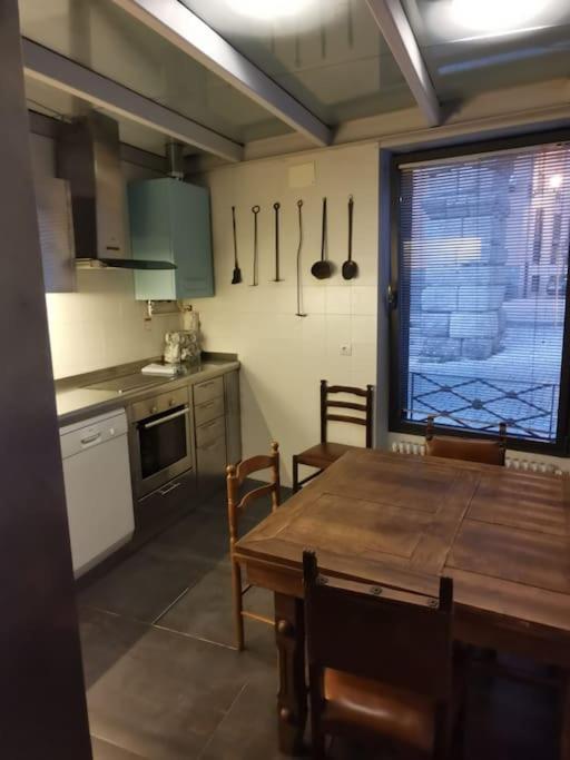 Villa Casa Bajo El Acueducto Con Plaza De Garaje Segovia Esterno foto